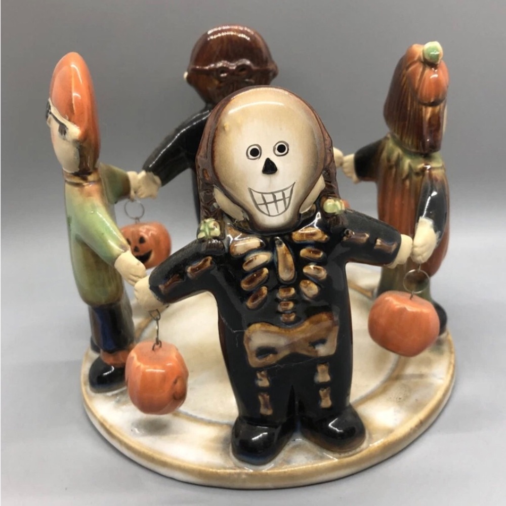 Yankee Candle “Halloween Kids” Jar Holder Trick Or Treaters Costumes 6” Folk Art